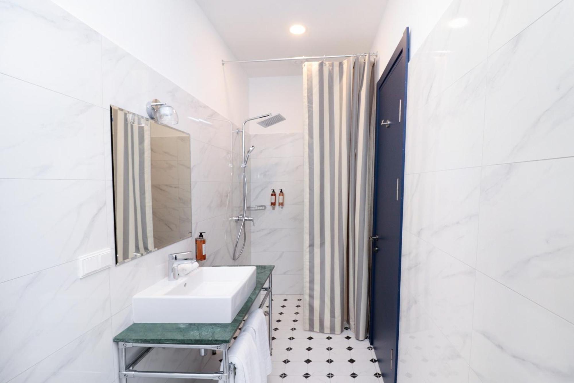 Margot Sololaki Hotel Tbilisi Bagian luar foto